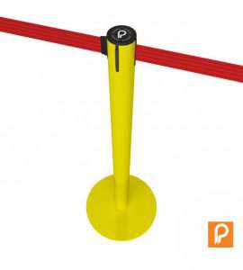 Poteau de balisage, sangle rouge