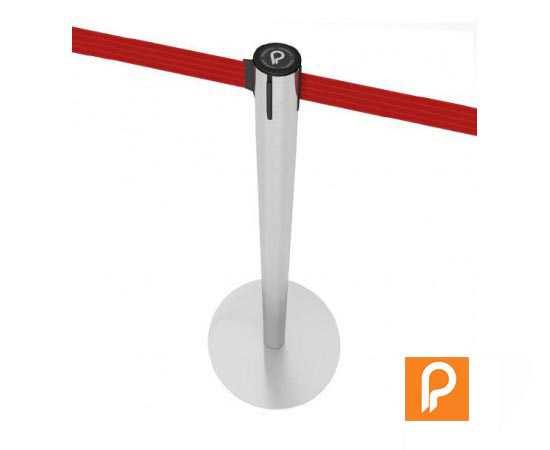 Poteau de balisage finition inox brossé Potelet™, sangle rouge.